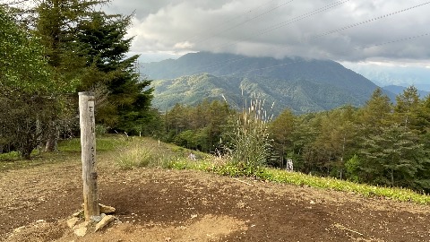 石割山